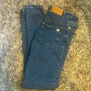 Chipre High Rise Skinny Jeans